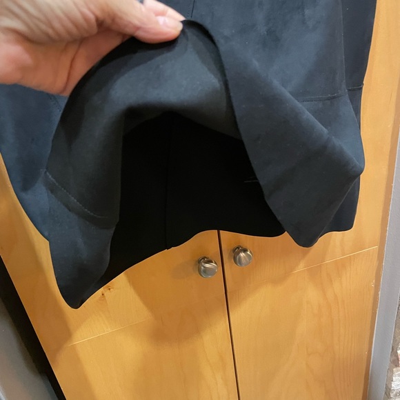 NEW! Faux suede skirt - Picture 3 of 8